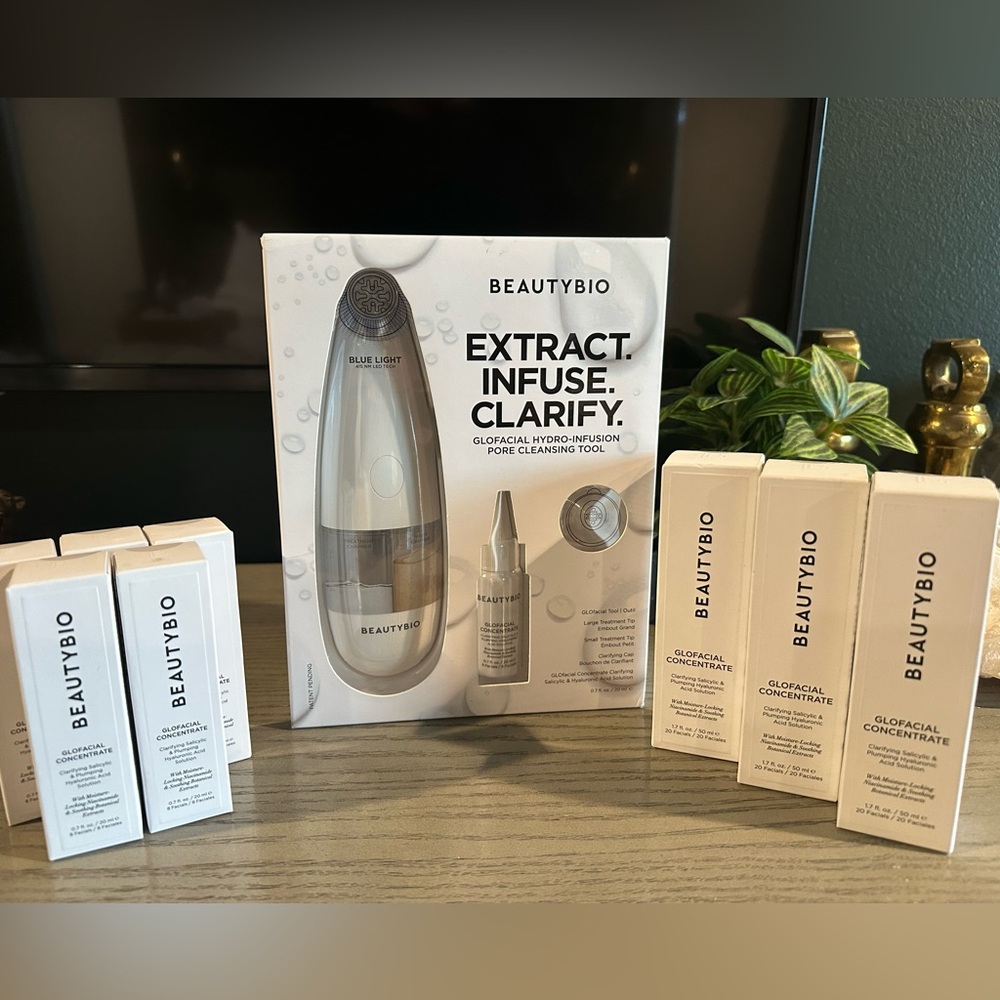 BeautyBio GloFacial Hydro-Infusion Pore Cleansing LED Light Tool and SerumBundle